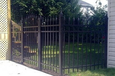 Clôture décorative en aluminium à Terrebonne